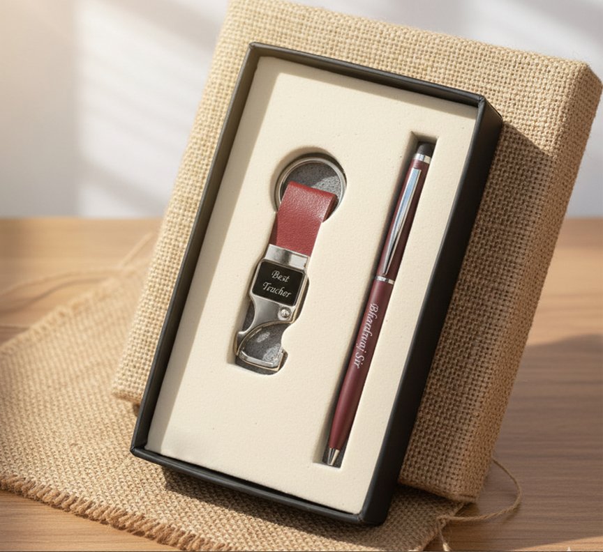 Signature Keyring & Pen Set